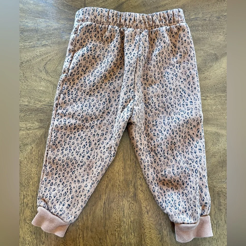 Baby GAP Leopard Sweat Set (12-18 months) - Picture 6 of 8